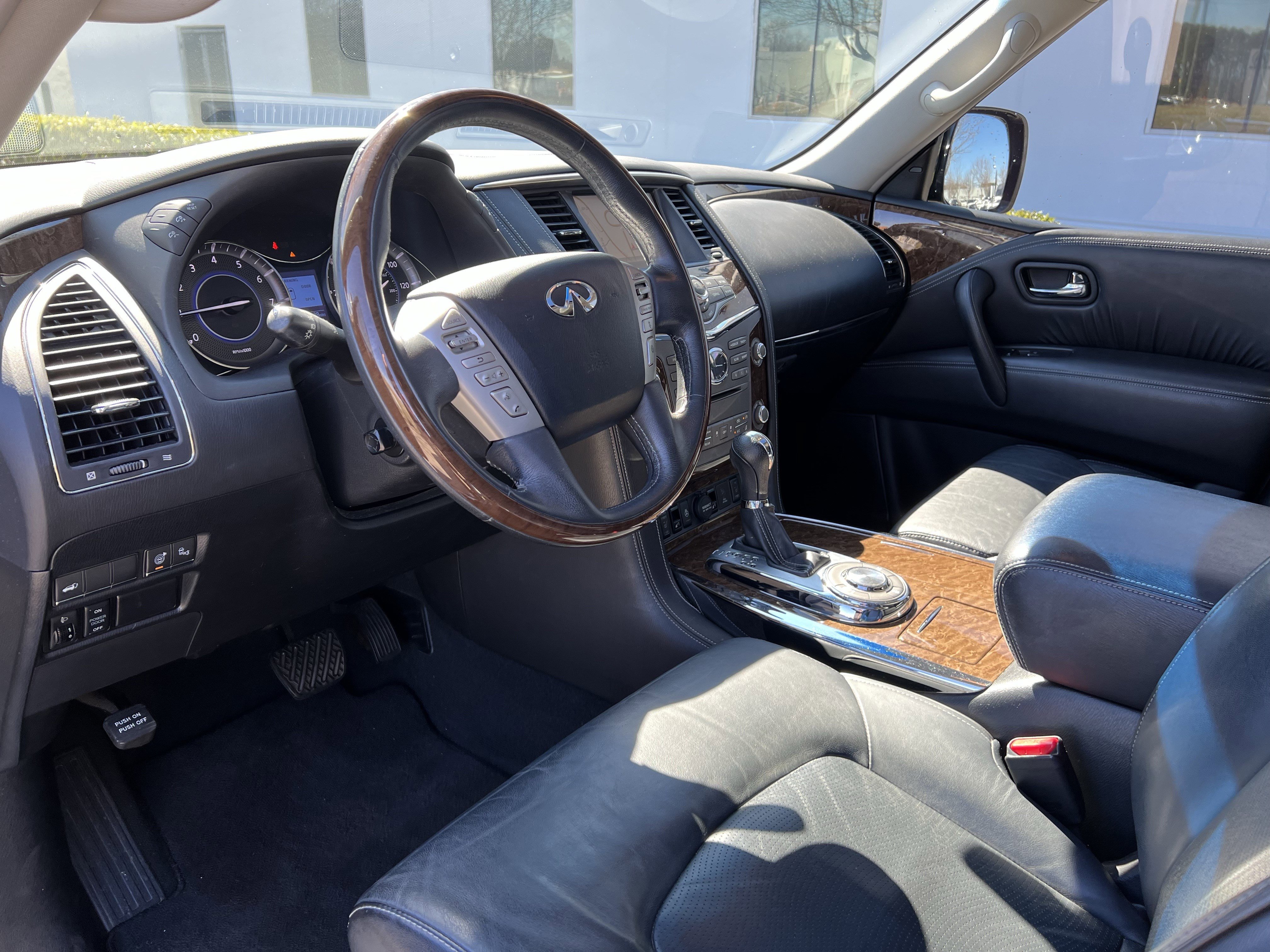 Used 2016 INFINITI QX80 2WD w/ Driver's Assistance Package image 17