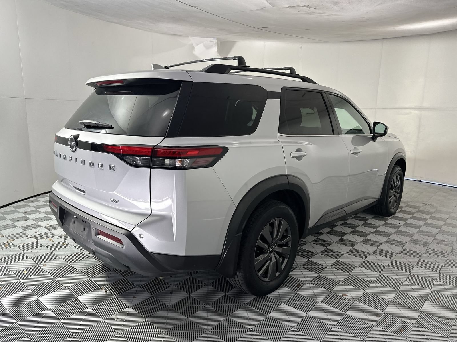Certified 2022 Nissan Pathfinder SV FWD image 8