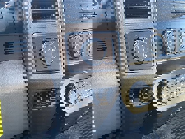 Used 2022 Ford F350 XL w/ Power Equipment Group image 19