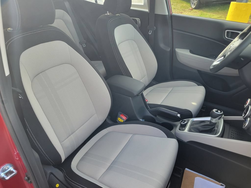 New 2026 Hyundai Venue SEL FWD image 34
