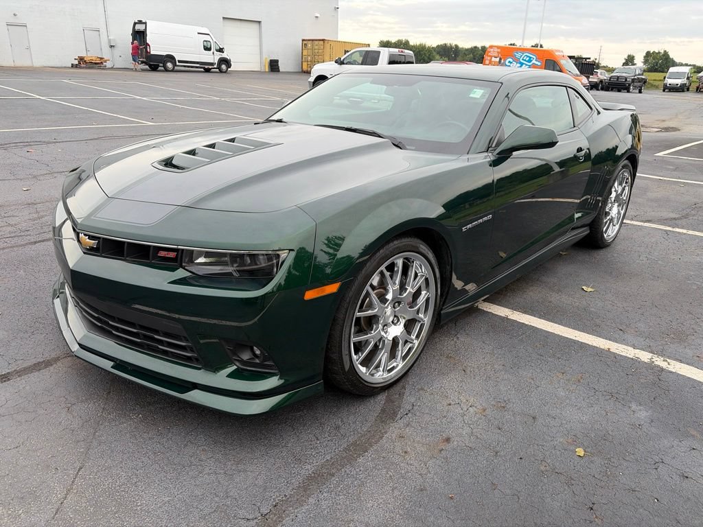 Used 2015 Chevrolet Camaro SS w/ Green Flash Special Edition RWD image 2