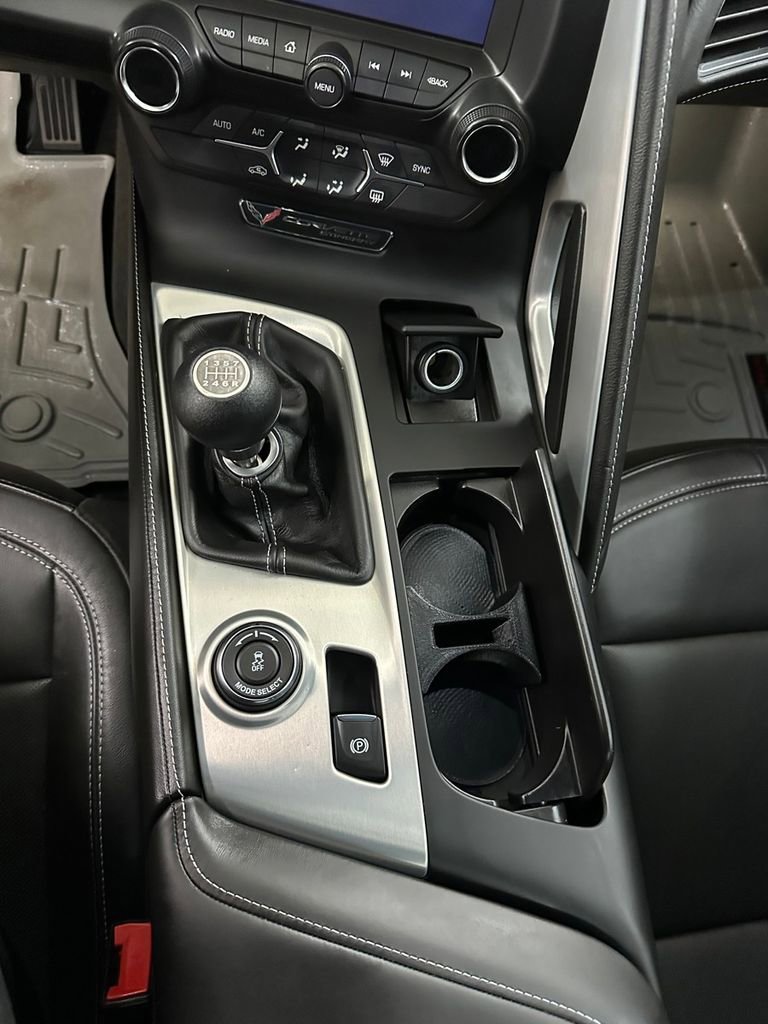 Used 2016 Chevrolet Corvette Stingray Coupe RWD image 18