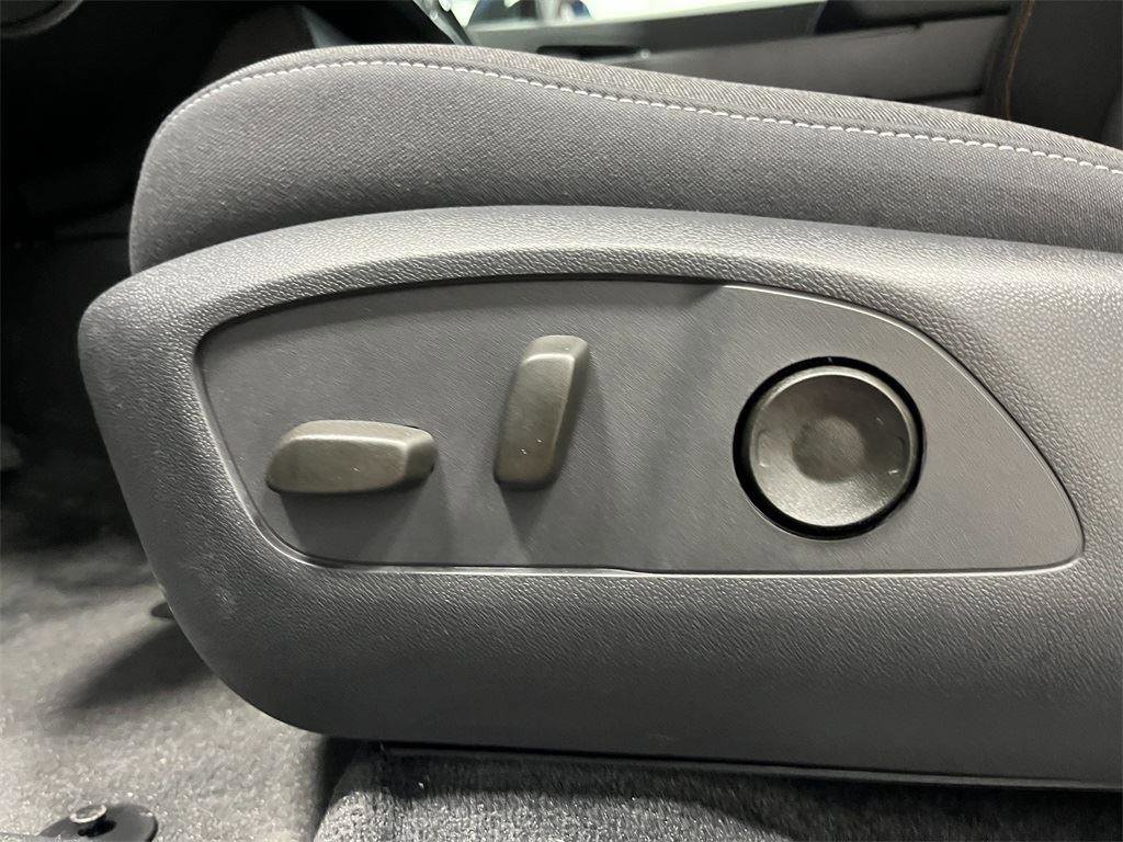 New 2025 Honda Prologue EX image 15