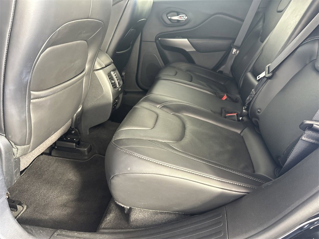 Used 2019 Jeep Cherokee High Altitude image 29