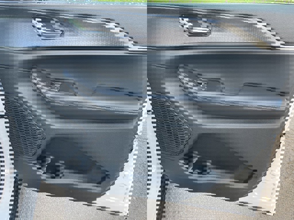 New 2025 Jeep Grand Cherokee Laredo X image 10