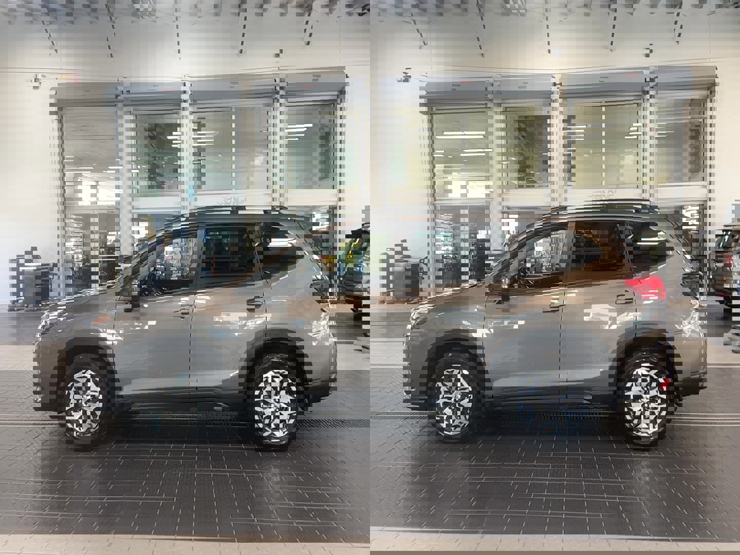 Used 2023 Subaru Forester Premium image 4