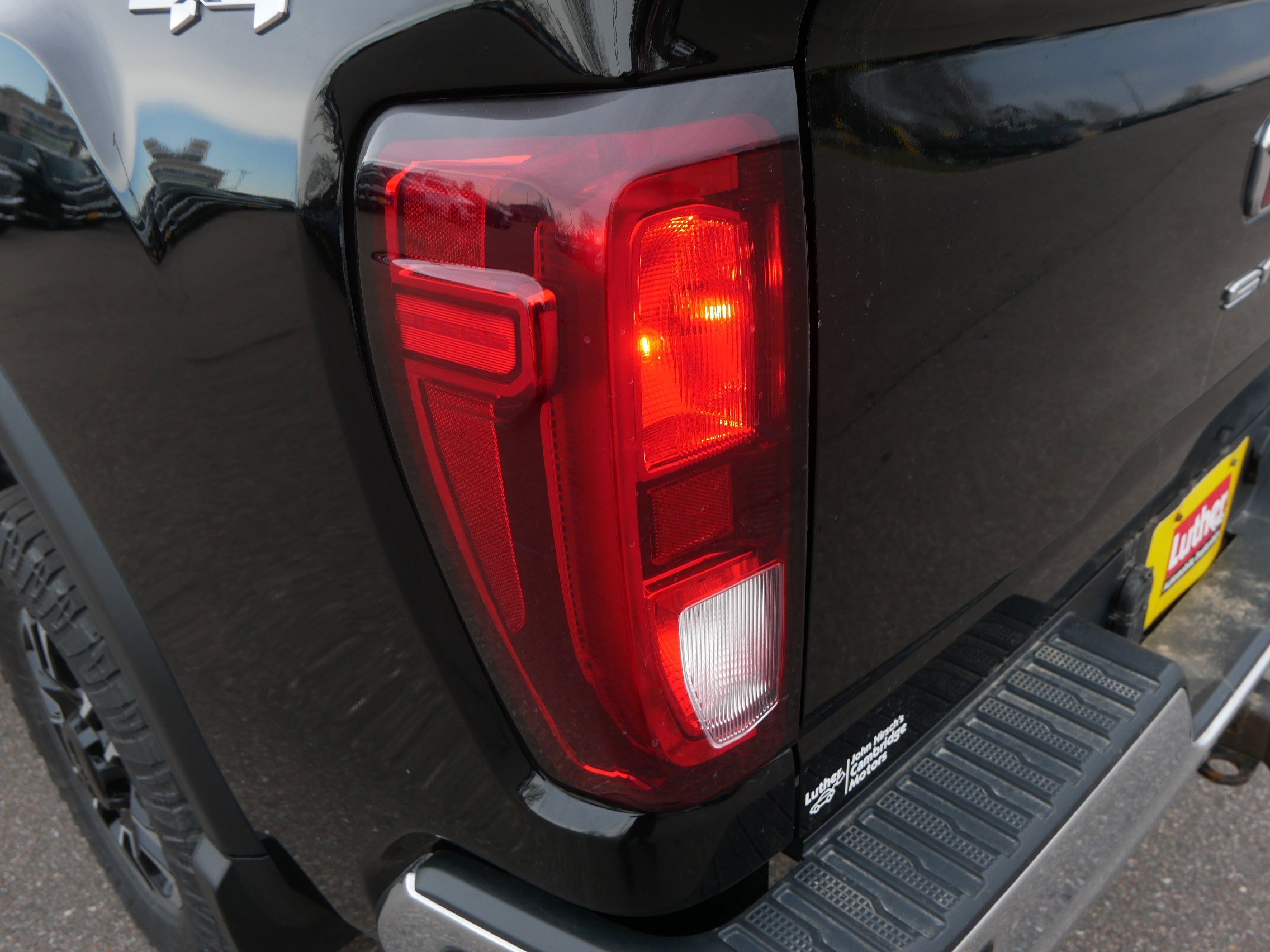 Used 2020 GMC Sierra 2500 SLE AWD/4WD image 17