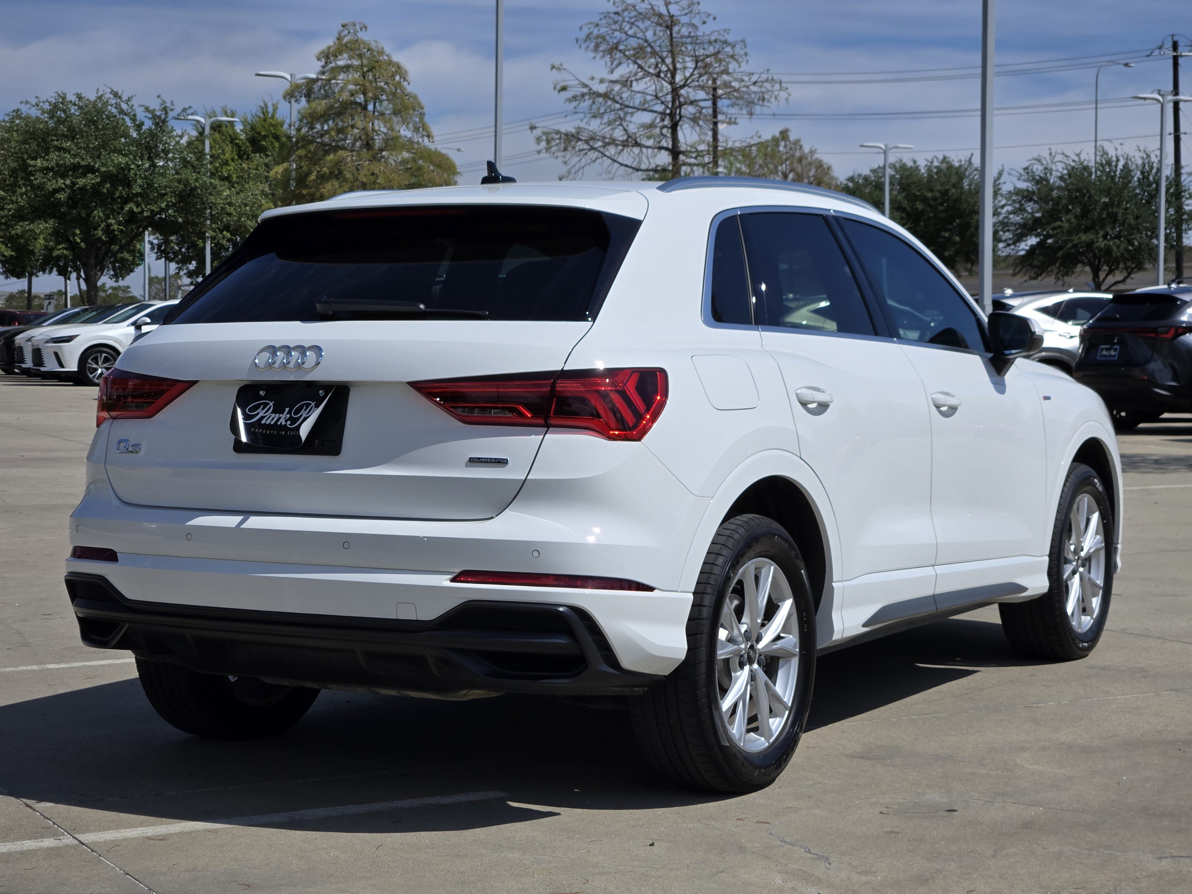 Used 2022 Audi Q3 2.0T Premium AWD/4WD image 5