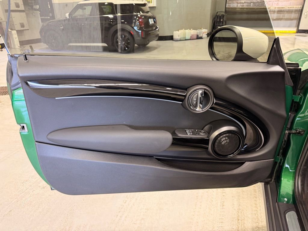 Certified 2024 MINI Cooper SE image 10