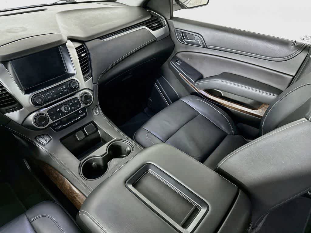 Used 2018 Chevrolet Suburban LT RWD image 11