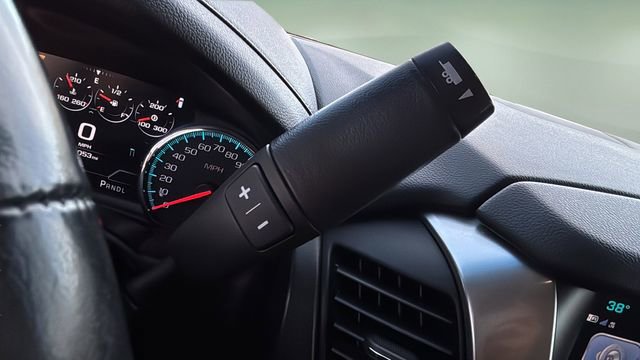 Used 2019 Chevrolet Suburban Premier w/ Premier Plus Edition image 30