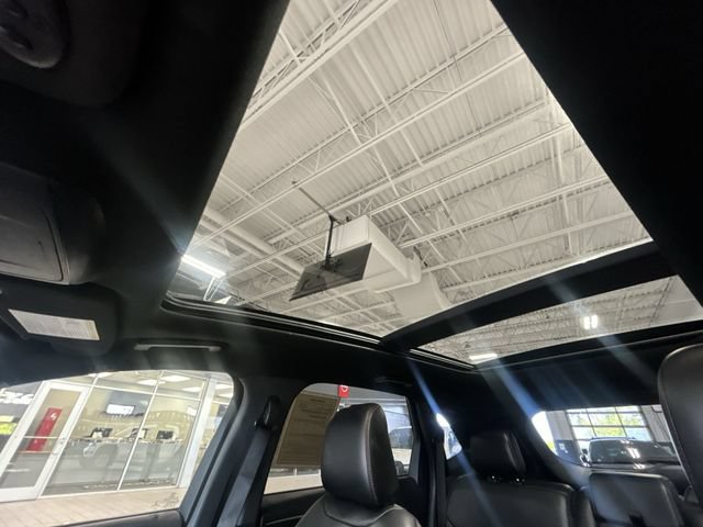Used 2021 Ford Edge ST-Line AWD/4WD image 22