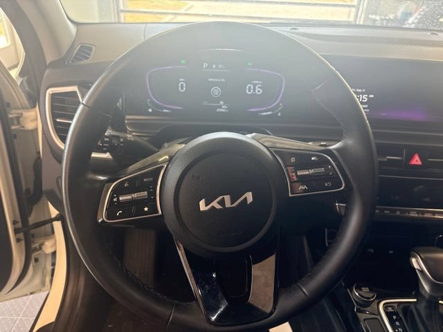 Used 2025 Kia Seltos S FWD image 31