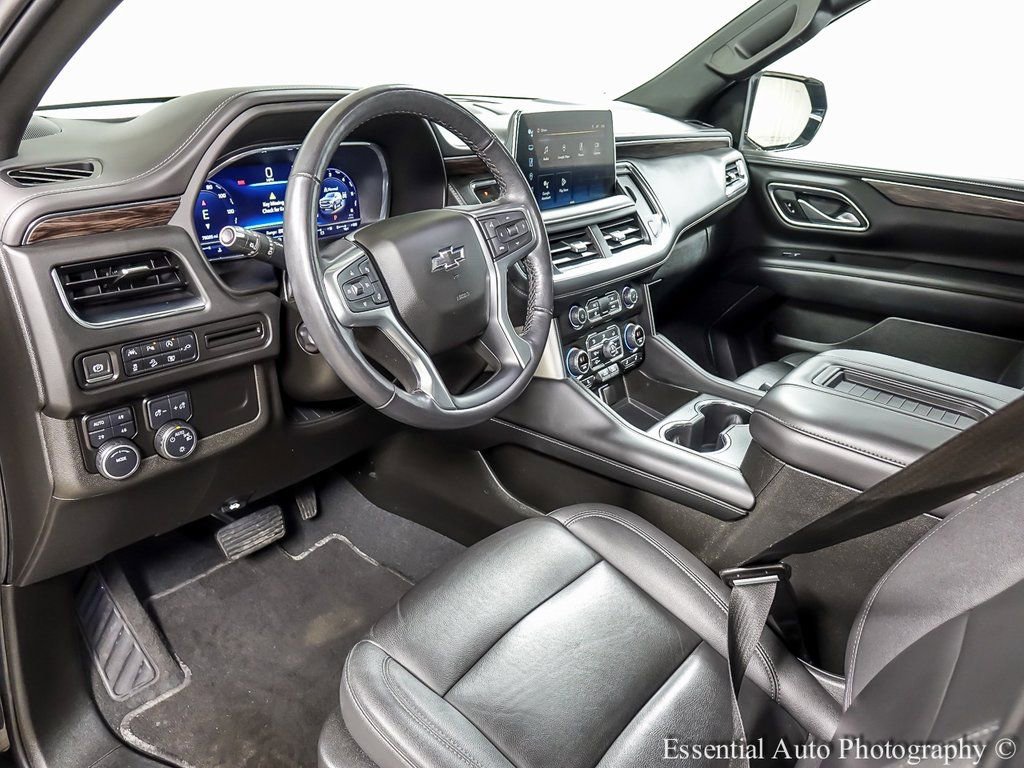 Used 2022 Chevrolet Tahoe Z71 w/ Luxury Package AWD/4WD image 10