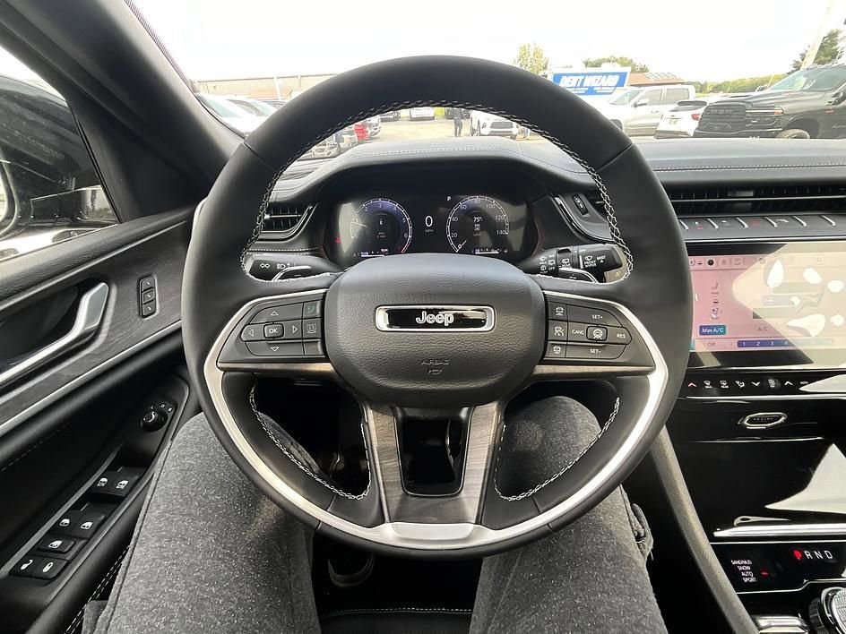 New 2026 Jeep Grand Cherokee Limited AWD/4WD image 21