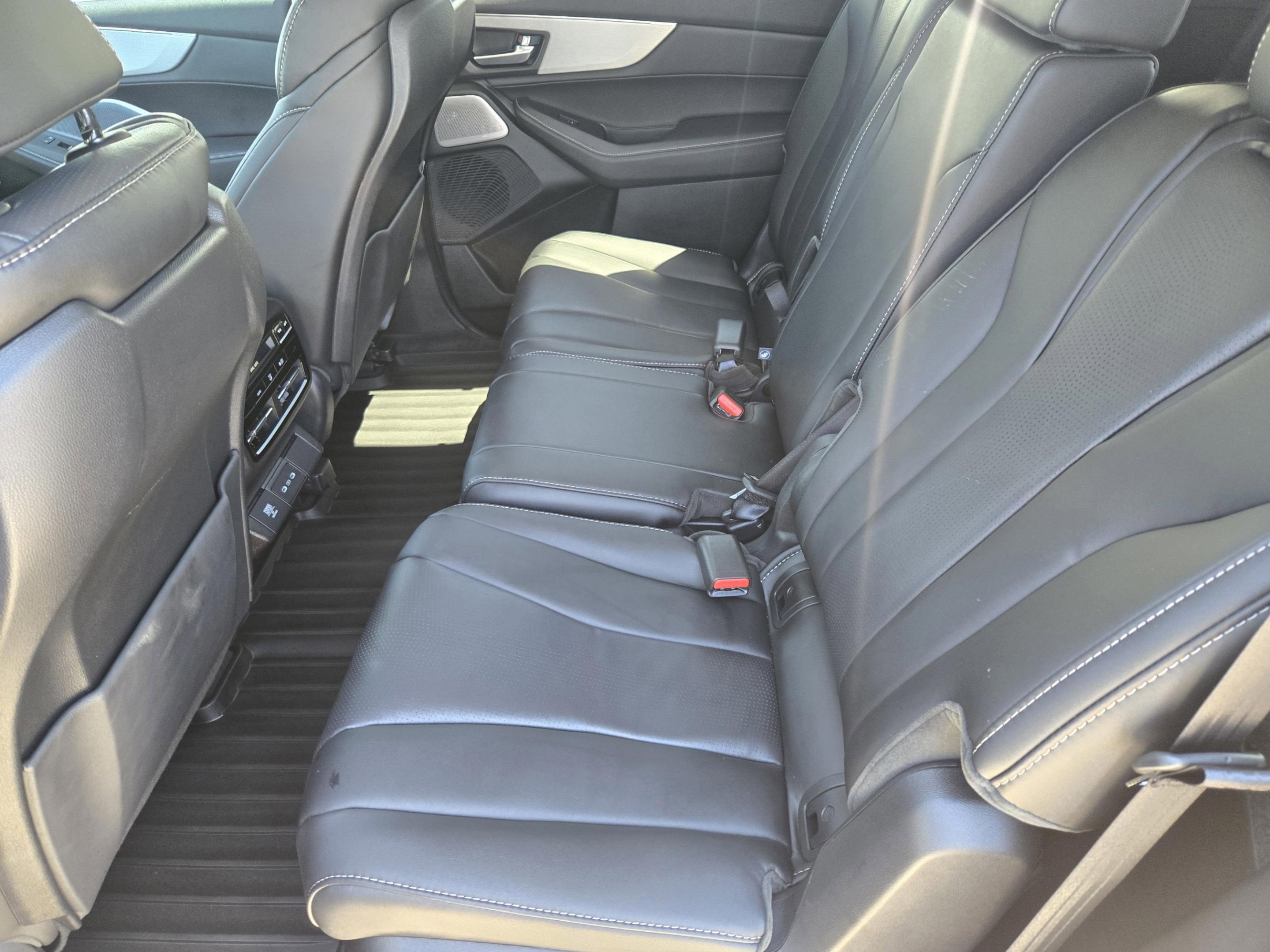 Used 2026 Acura MDX w/ Technology Package image 24