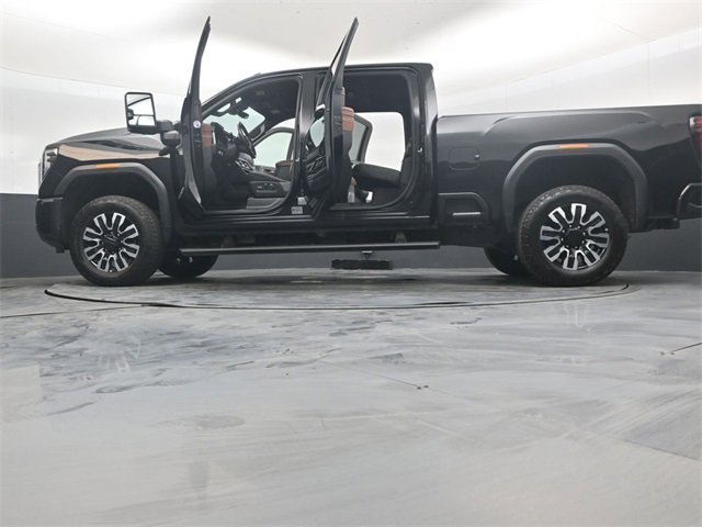 Used 2024 GMC Sierra 3500 Denali Ultimate image 52
