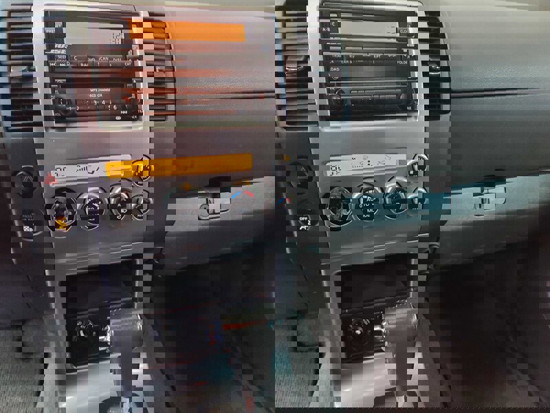 Used 2006 Nissan Pathfinder SE w/ (P01) Se Premium Pkg image 28