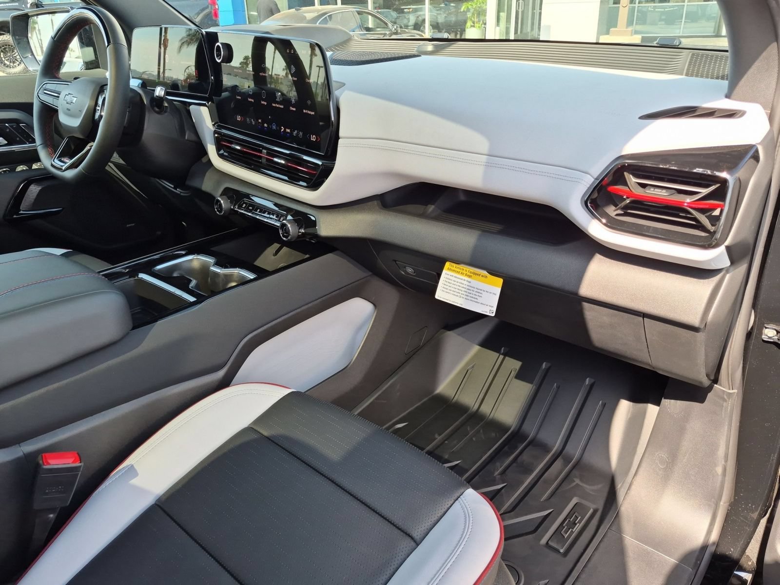 New 2026 Chevrolet Silverado EV 4x4 Crew Cab image 14
