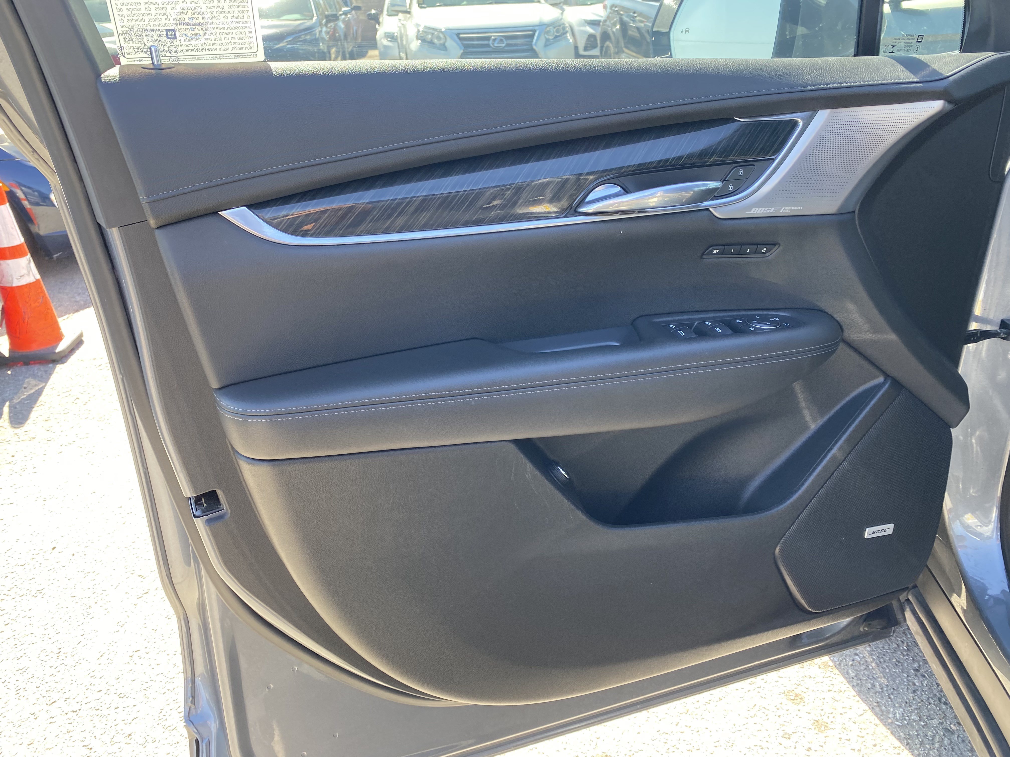 Used 2021 Cadillac XT6 Premium Luxury AWD/4WD image 14
