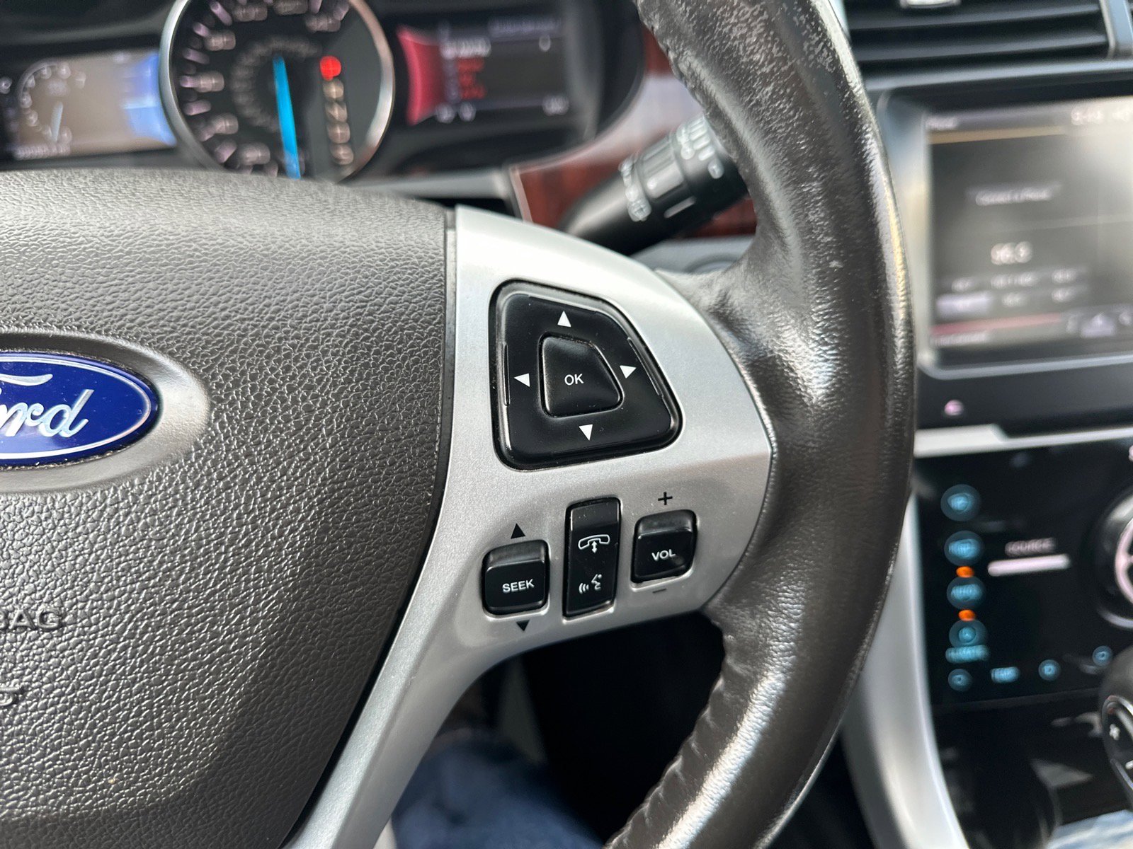 Used 2013 Ford Edge Limited image 28