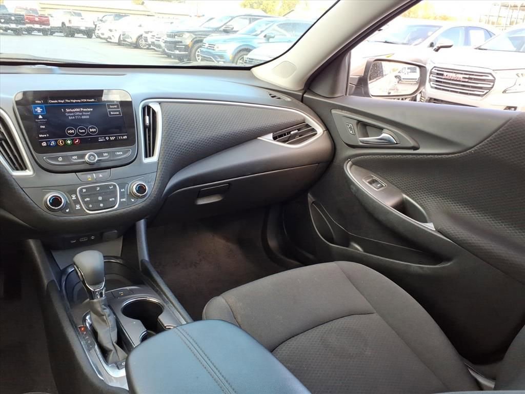 Used 2025 Chevrolet Malibu LT image 22