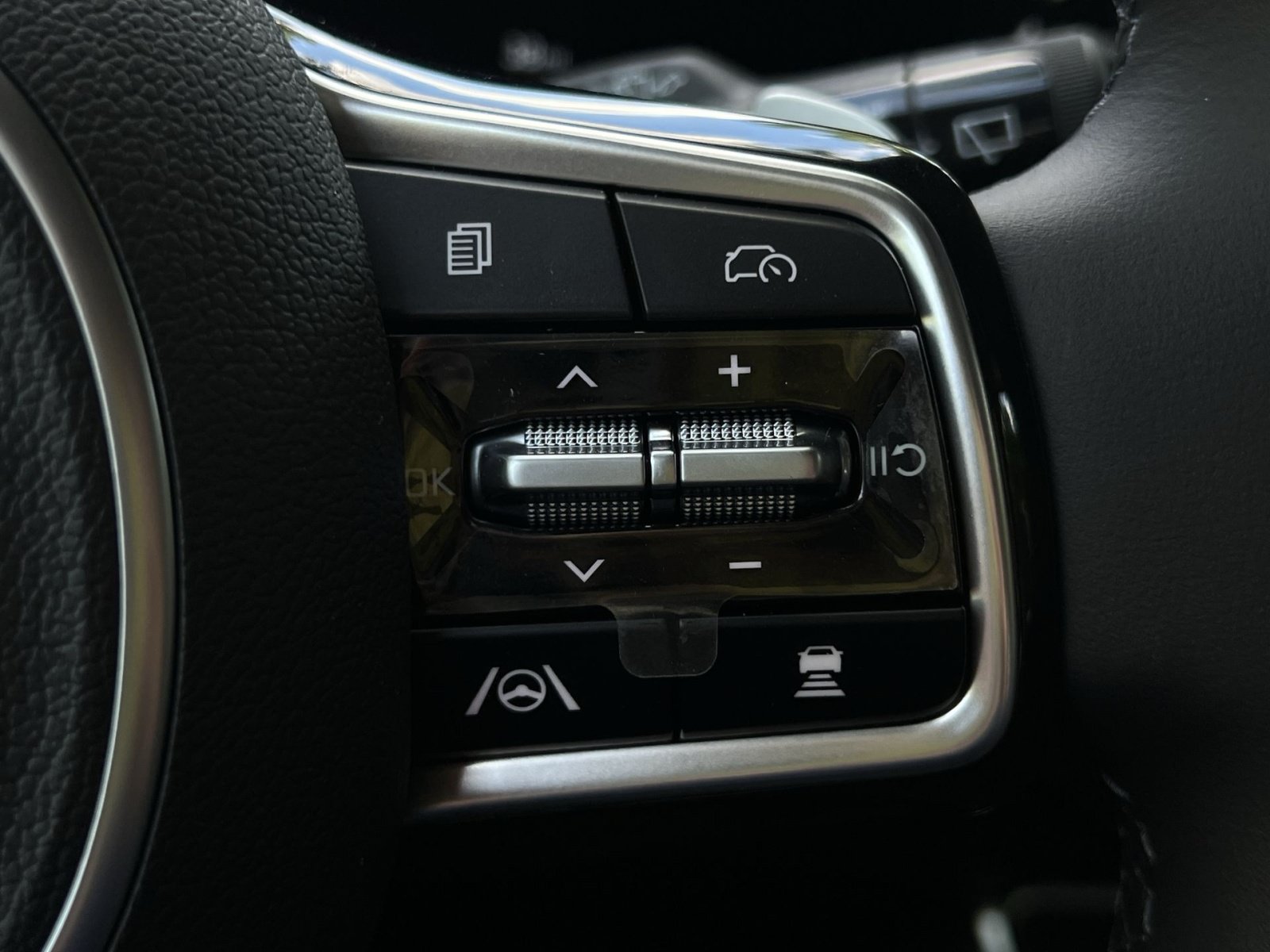 New 2026 Kia Carnival SX Prestige FWD image 30