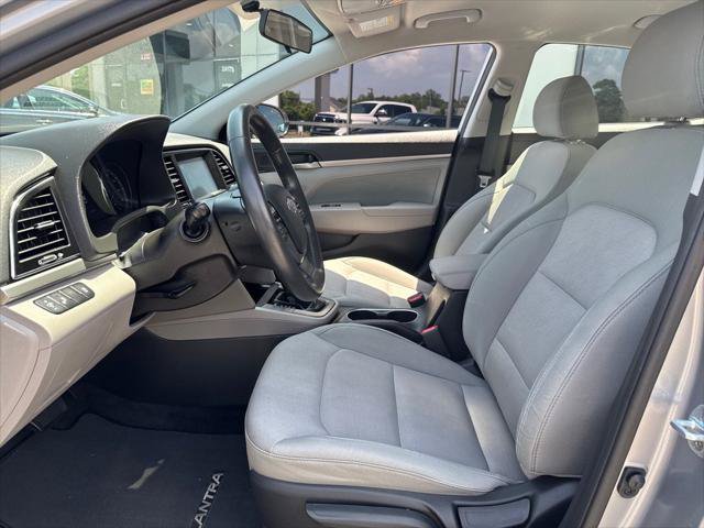 Used 2017 Hyundai Elantra SE w/ SE A/T Tech Package 03 FWD image 11