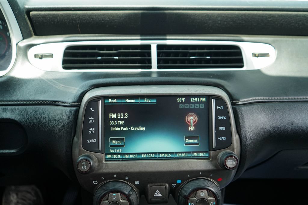 Used 2015 Chevrolet Camaro LT RWD image 10