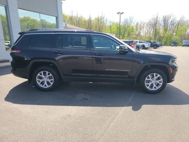 Used 2022 Jeep Grand Cherokee L Limited AWD/4WD image 6