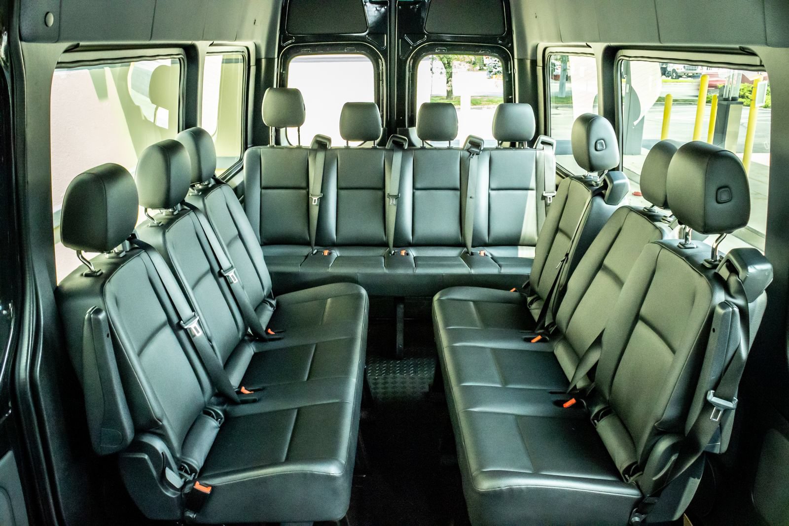 Used 2022 Mercedes-Benz Sprinter 2500 image 13
