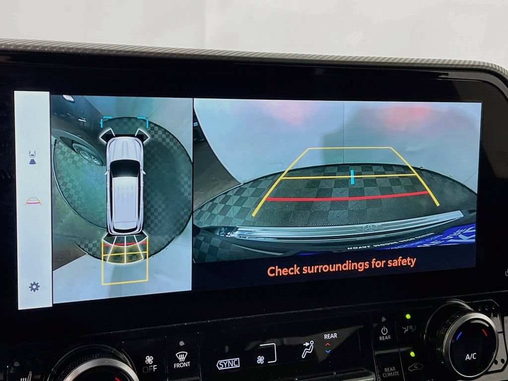 Certified 2024 Toyota Highlander Platinum AWD/4WD image 12