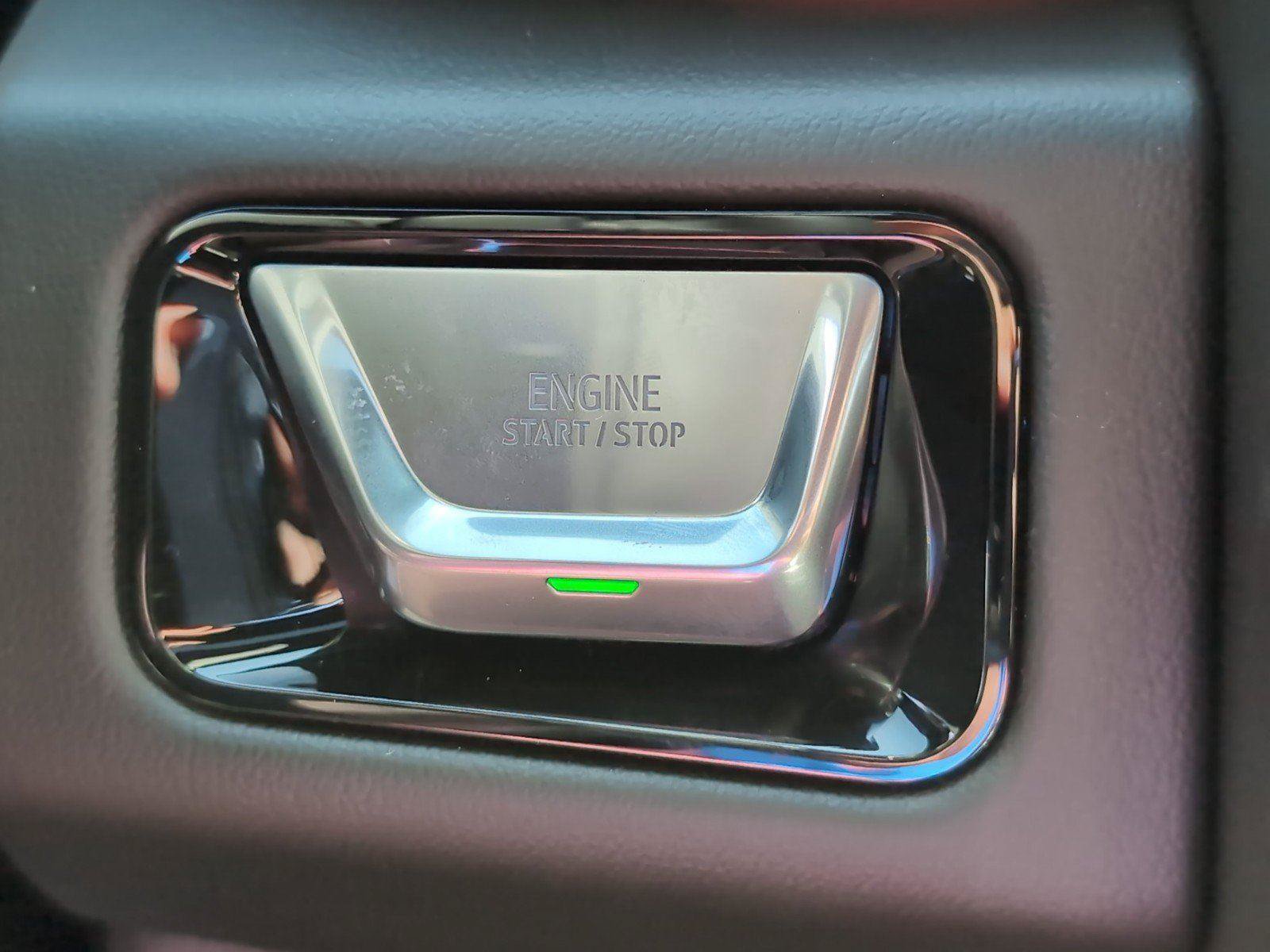 New 2026 GMC Yukon Denali w/ Denali Reserve Package AWD/4WD image 27