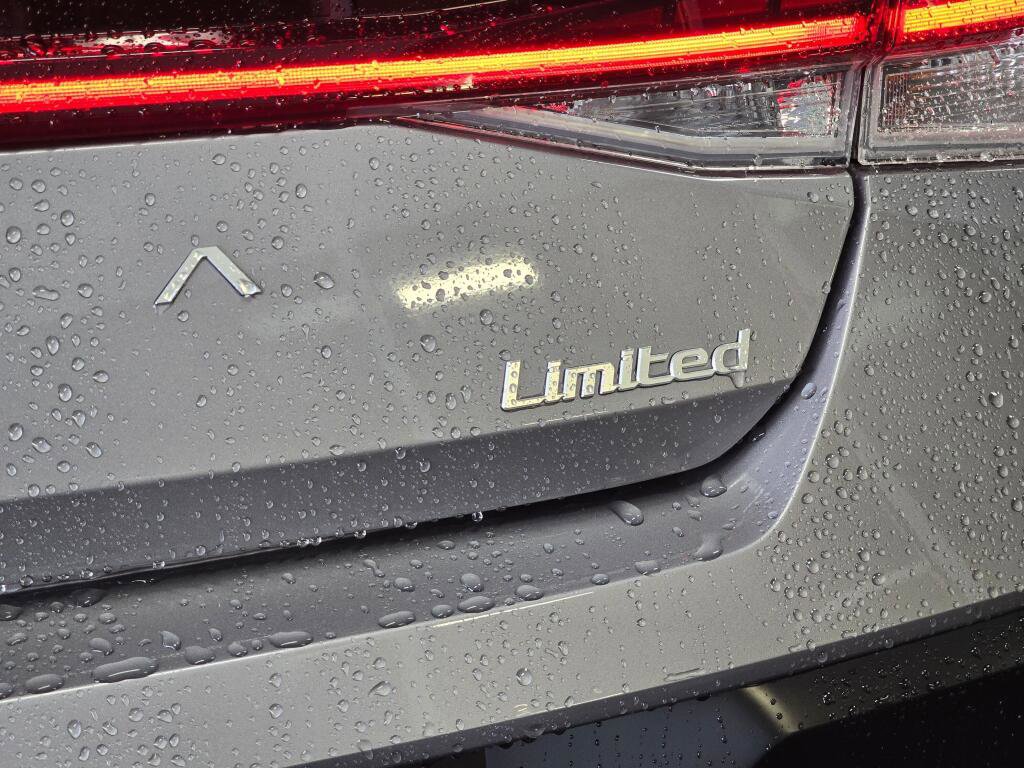 New 2026 Hyundai Elantra Limited image 14