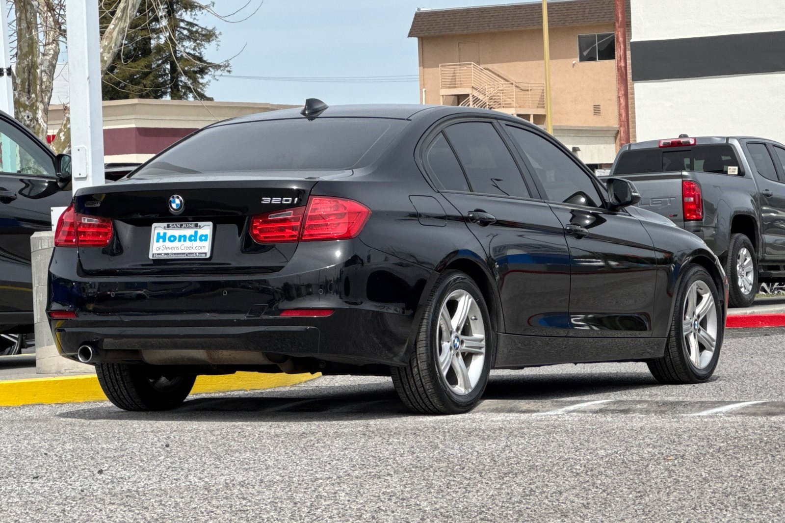 Used 2013 BMW 320i Sedan image 8