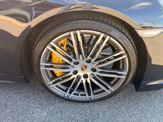 Used 2015 Porsche 911 Turbo S image 39