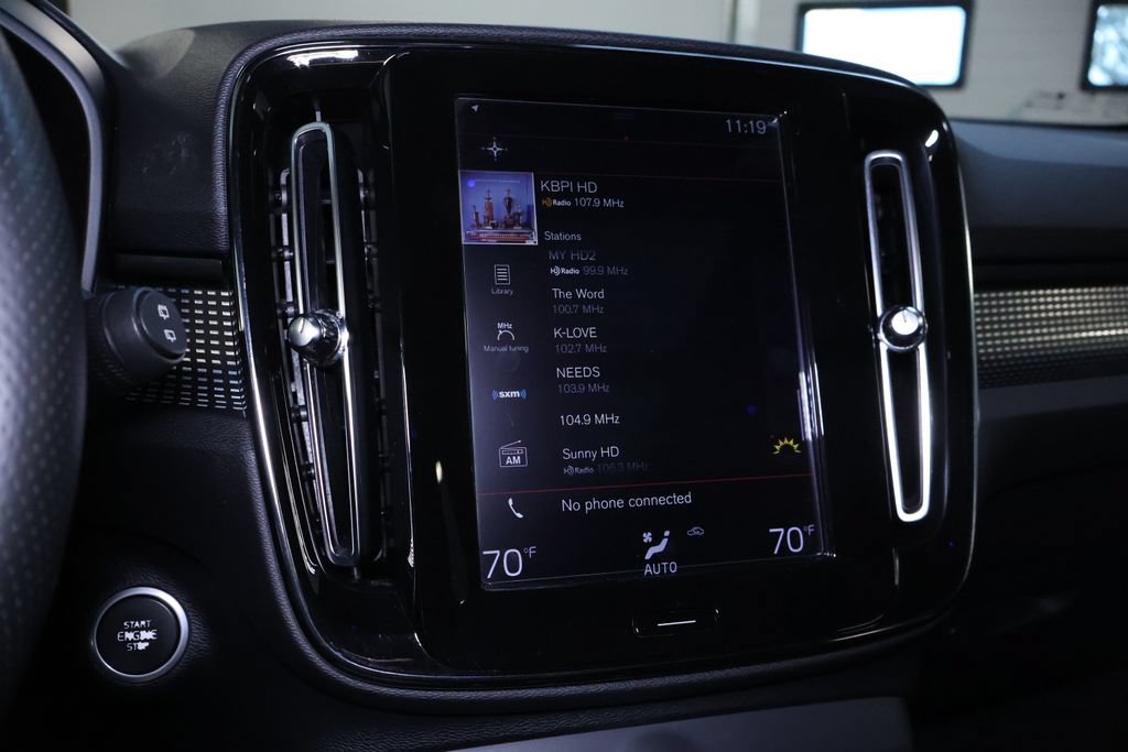 Used 2020 Volvo XC40 T5 R-Design AWD/4WD image 30