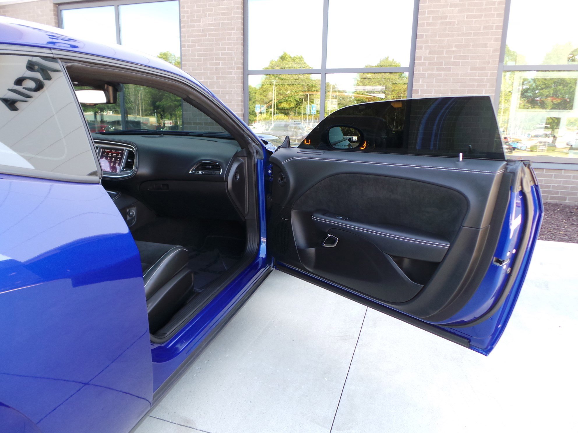 Used 2022 Dodge Challenger SRT Hellcat Redeye RWD image 40