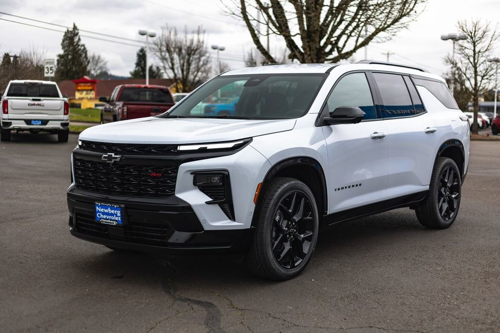 New 2026 Chevrolet Traverse RS w/ LPO, Floor Liner Package image 4