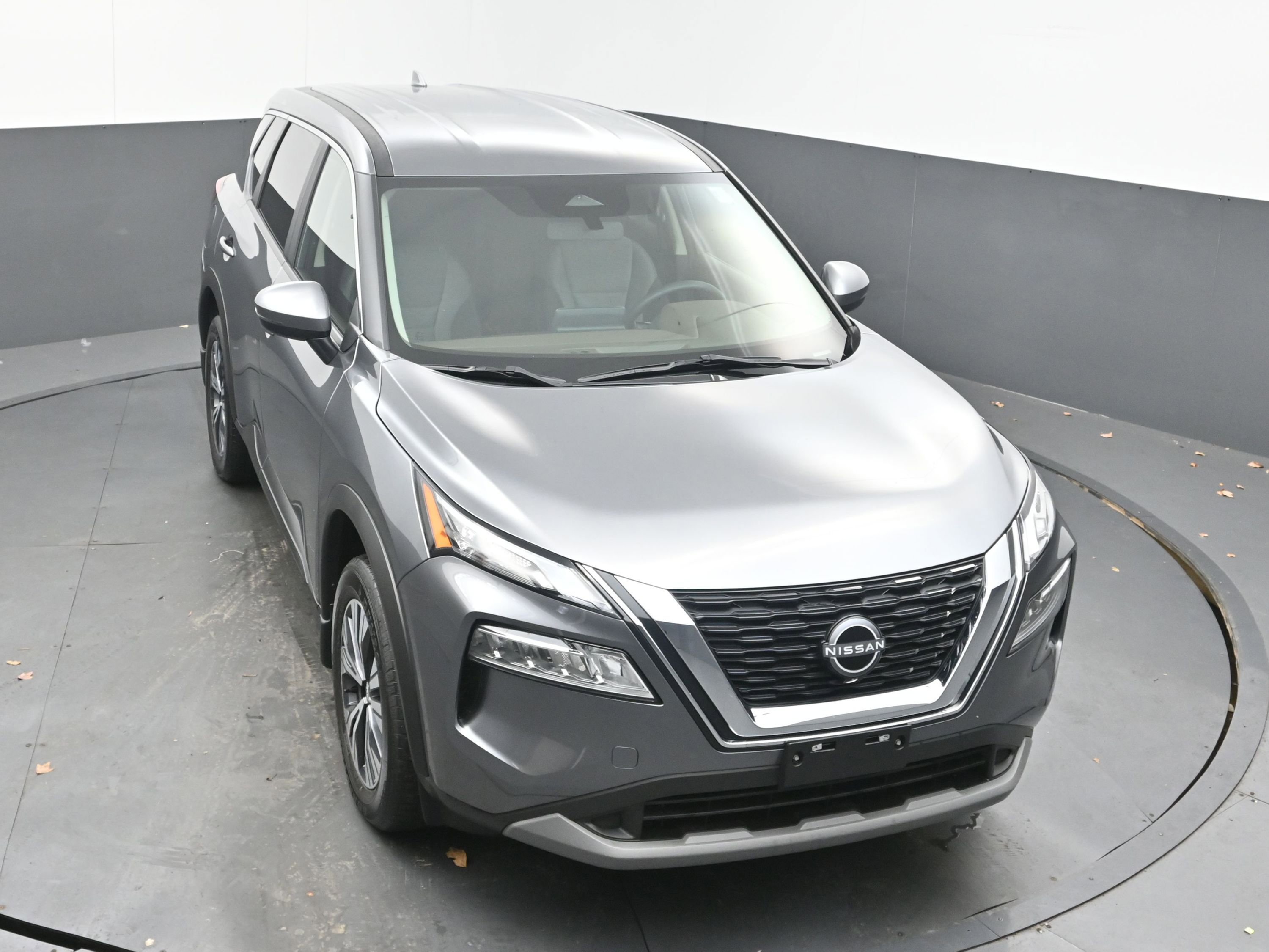 Certified 2023 Nissan Rogue SV image 32