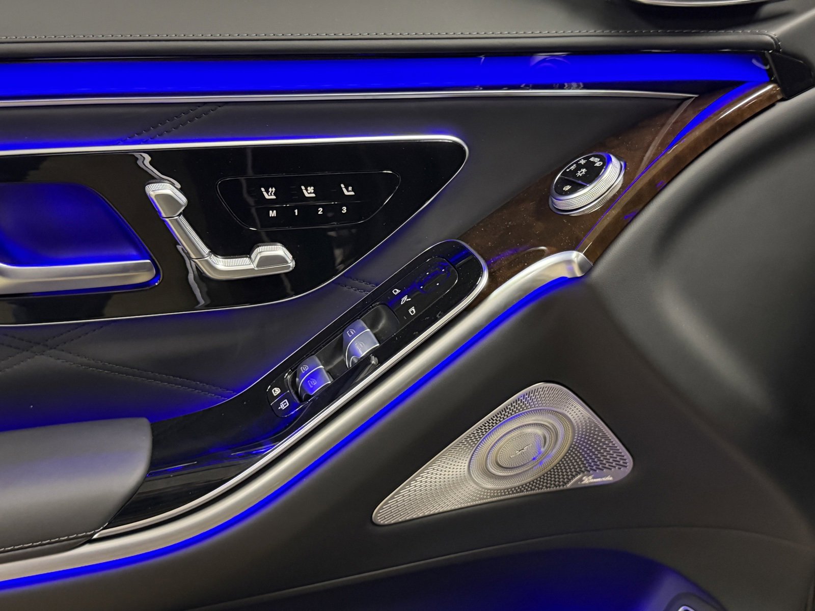 New 2026 Mercedes-Benz Maybach S 680 4MATIC image 18