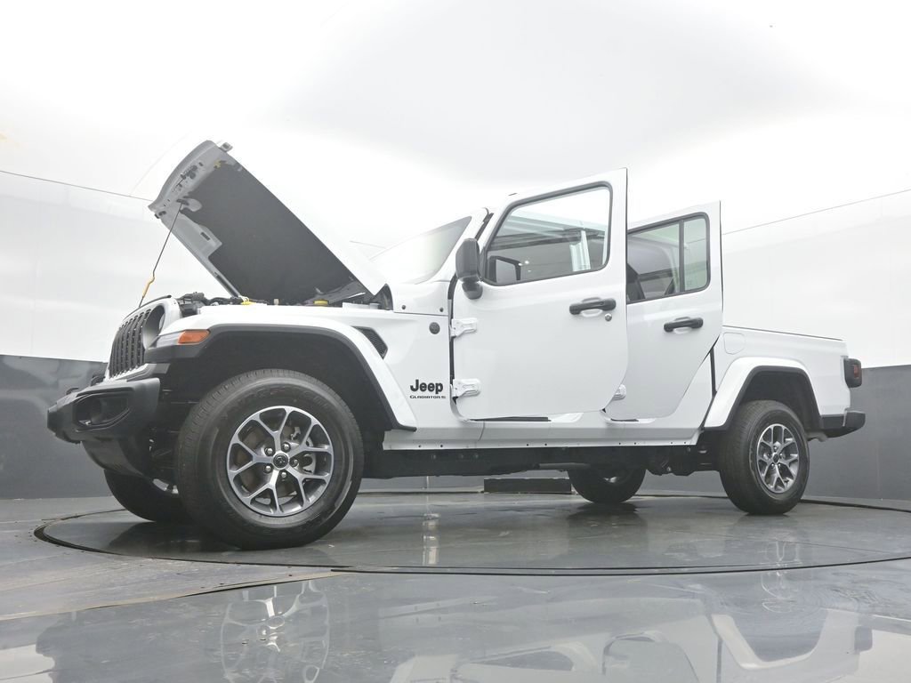 New 2026 Jeep Gladiator Sport image 59