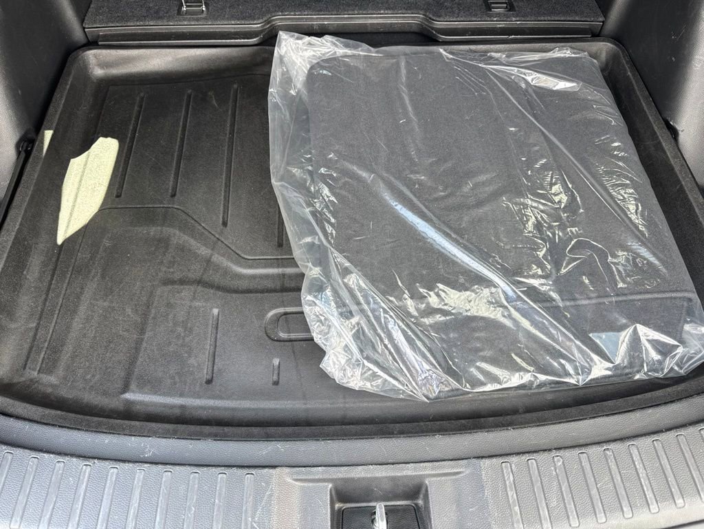 Used 2023 Honda CR-V EX-L image 11