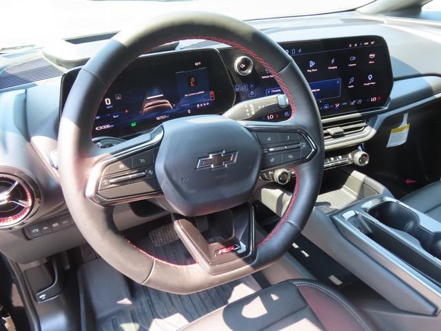 Certified 2025 Chevrolet Equinox EV RS w/ Convenience Package II AWD/4WD image 13