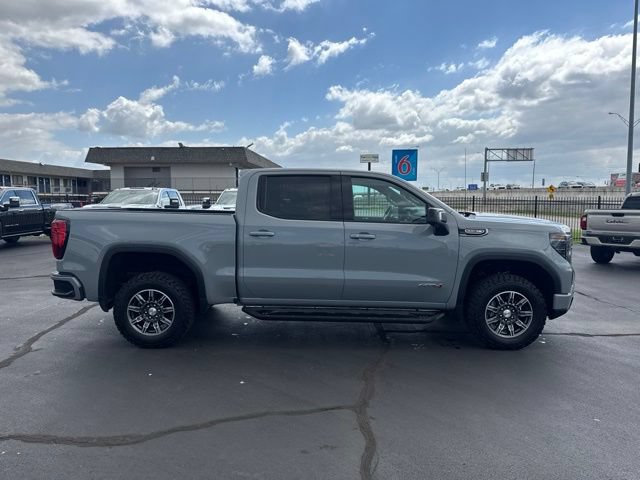 Used 2024 GMC Sierra 1500 AT4 w/ Technology Package AWD/4WD image 2