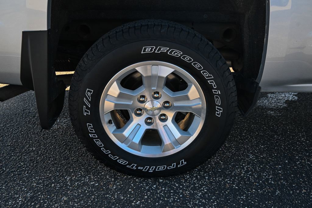 Used 2018 Chevrolet Silverado 1500 LT w/ All Star Edition image 14