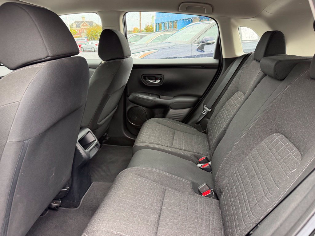 Certified 2023 Honda HR-V LX image 6