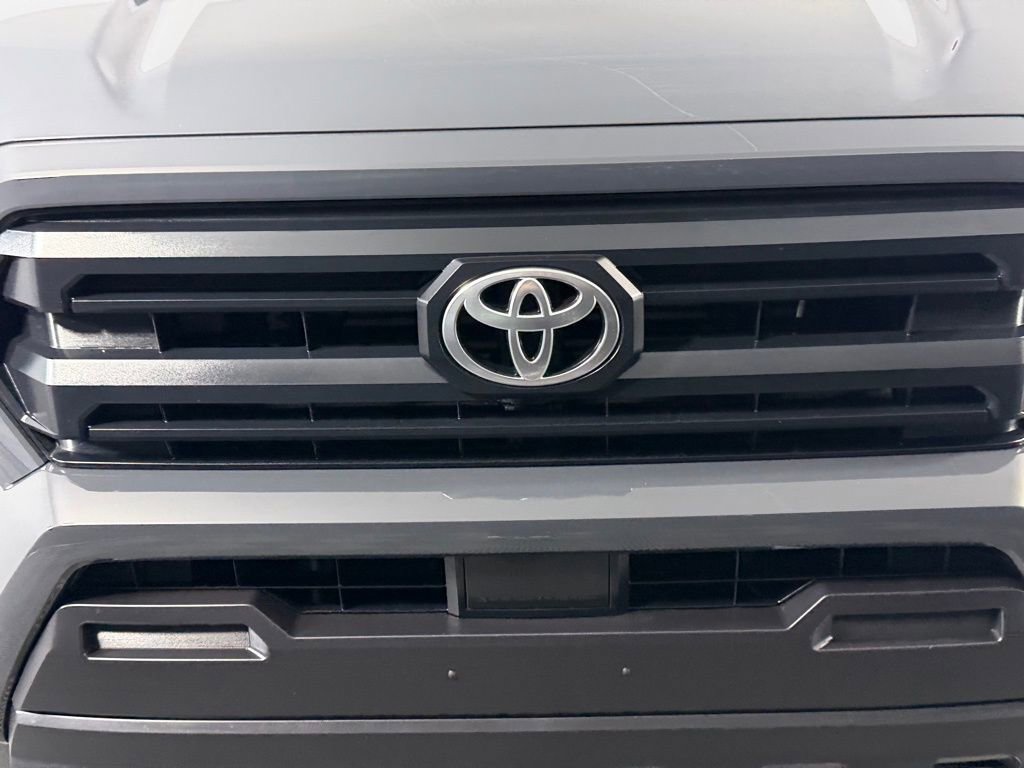 Used 2025 Toyota Tacoma SR image 12