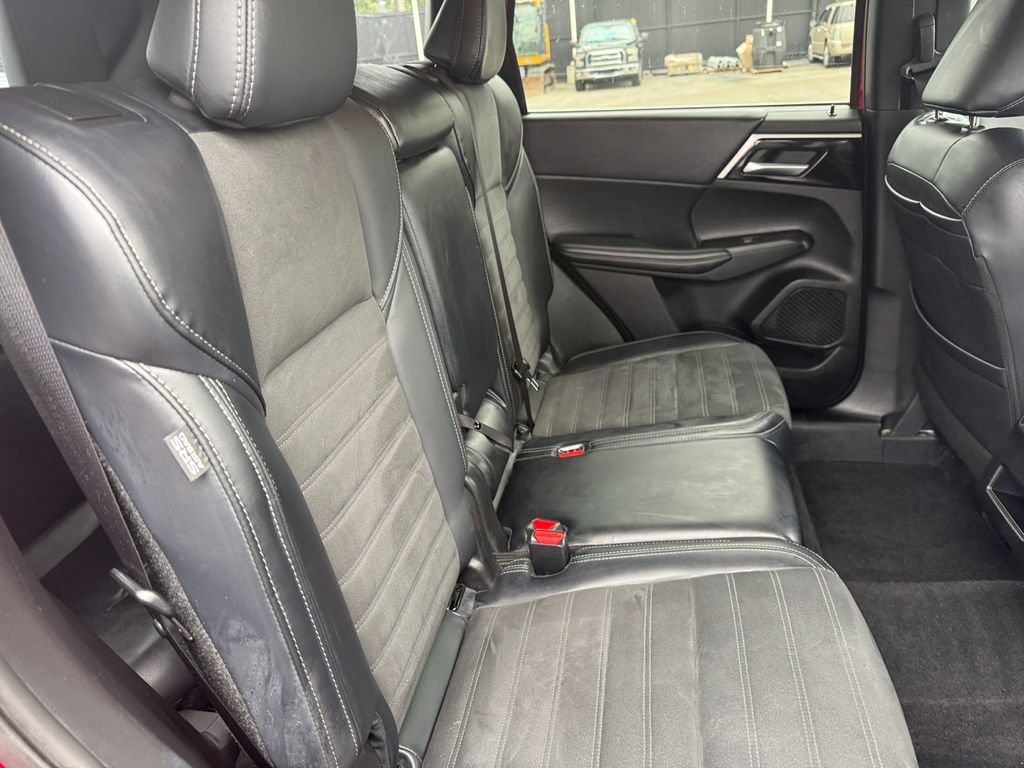 Used 2024 Mitsubishi Outlander SE AWD/4WD image 22