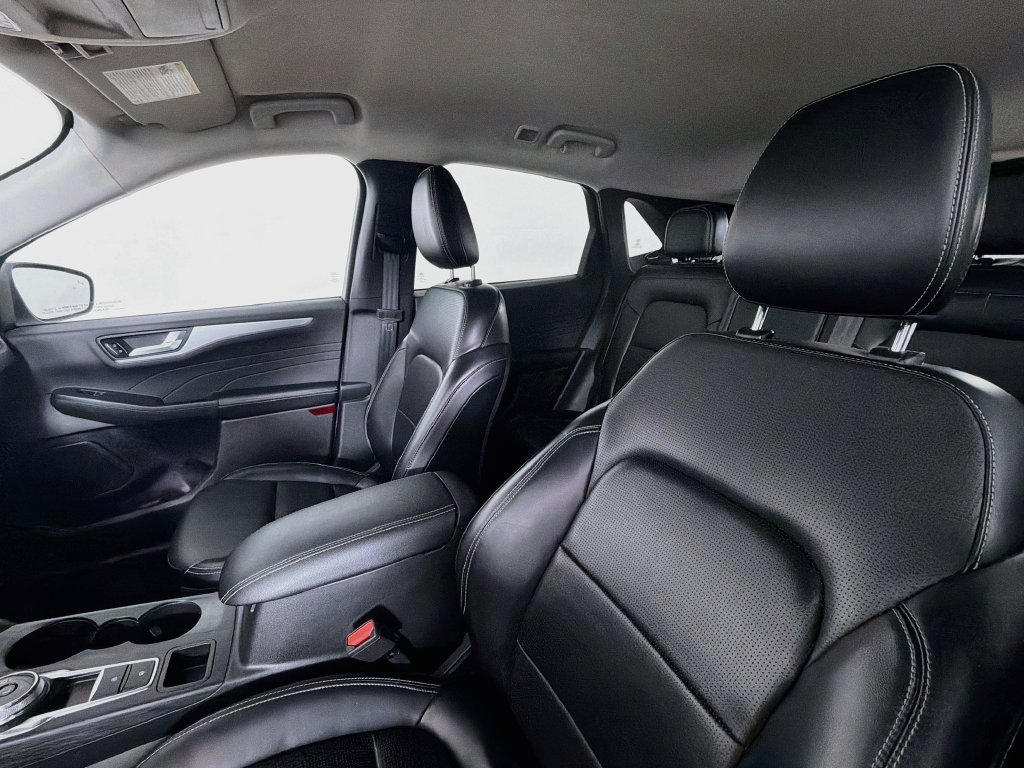 Used 2024 Ford Escape Platinum AWD/4WD image 21